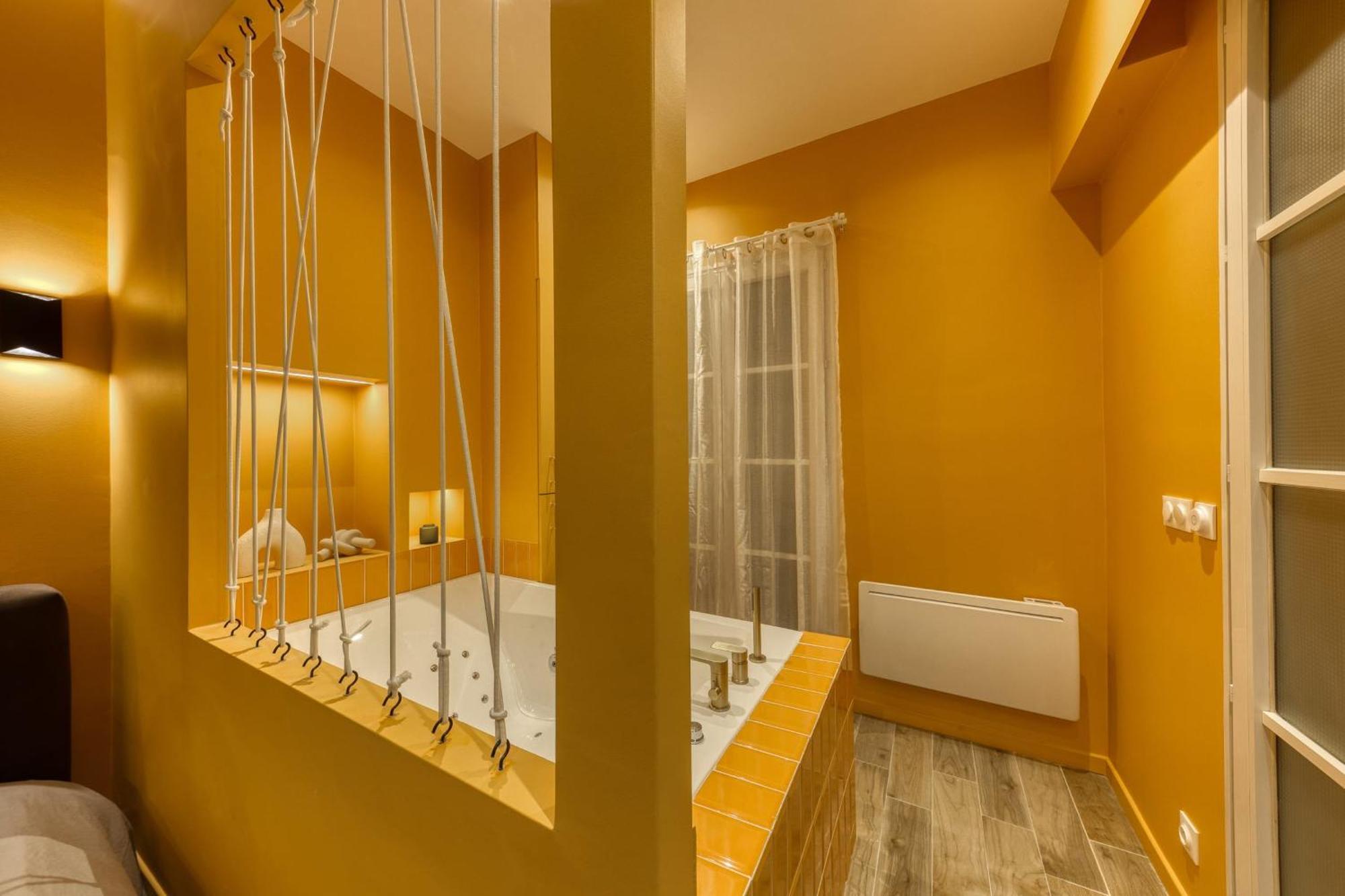Deluxe Spa Suite Caramel Sweetness Melun Exterior foto