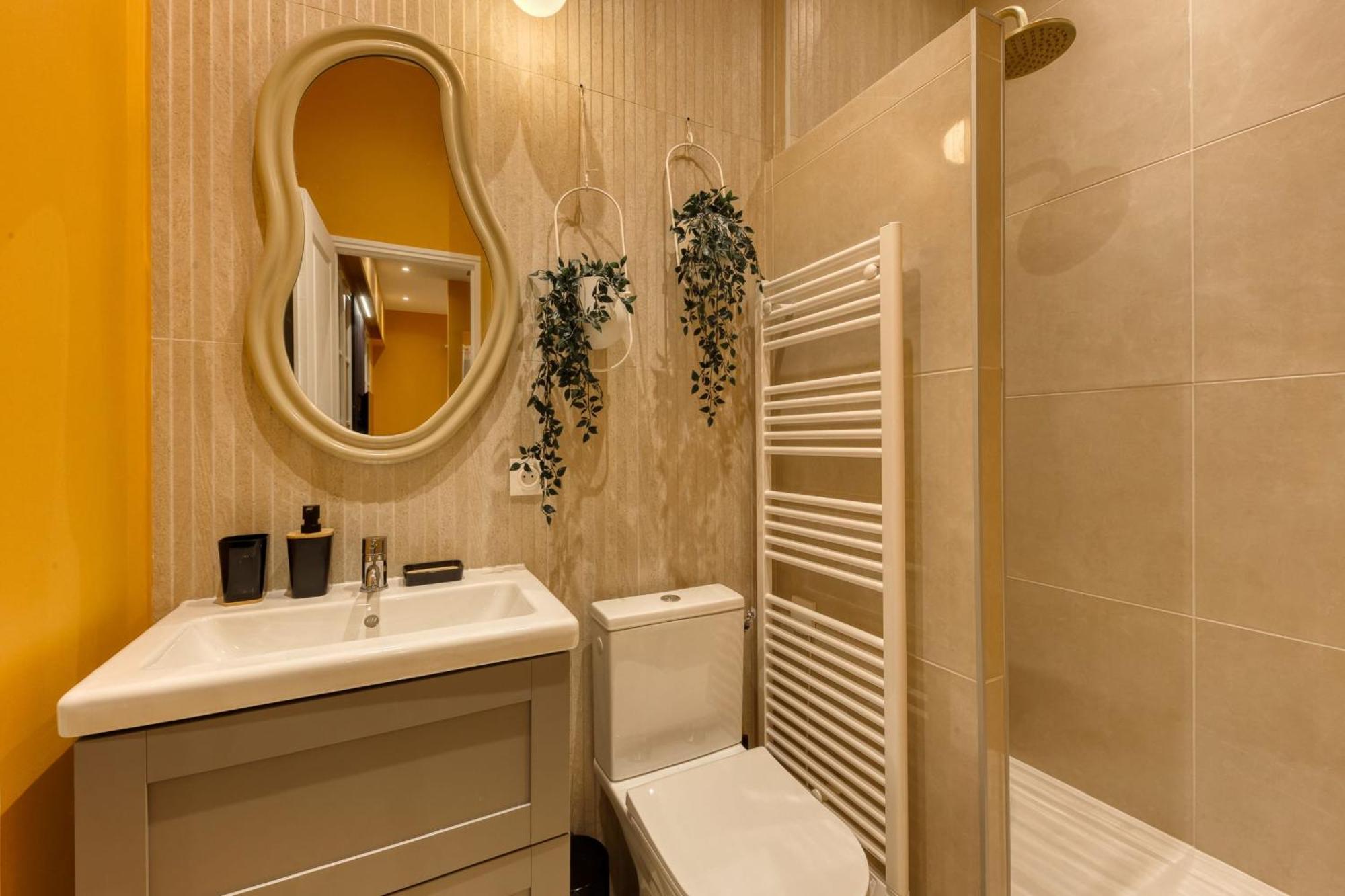 Deluxe Spa Suite Caramel Sweetness Melun Exterior foto